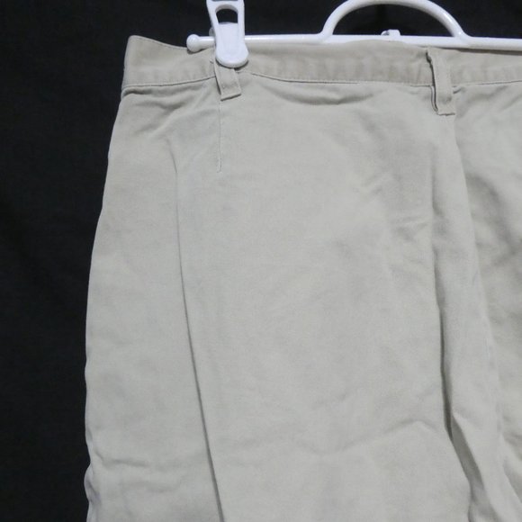Khaki Casual Shorts | size 34 | 100% Cotton - Picture 8 of 13